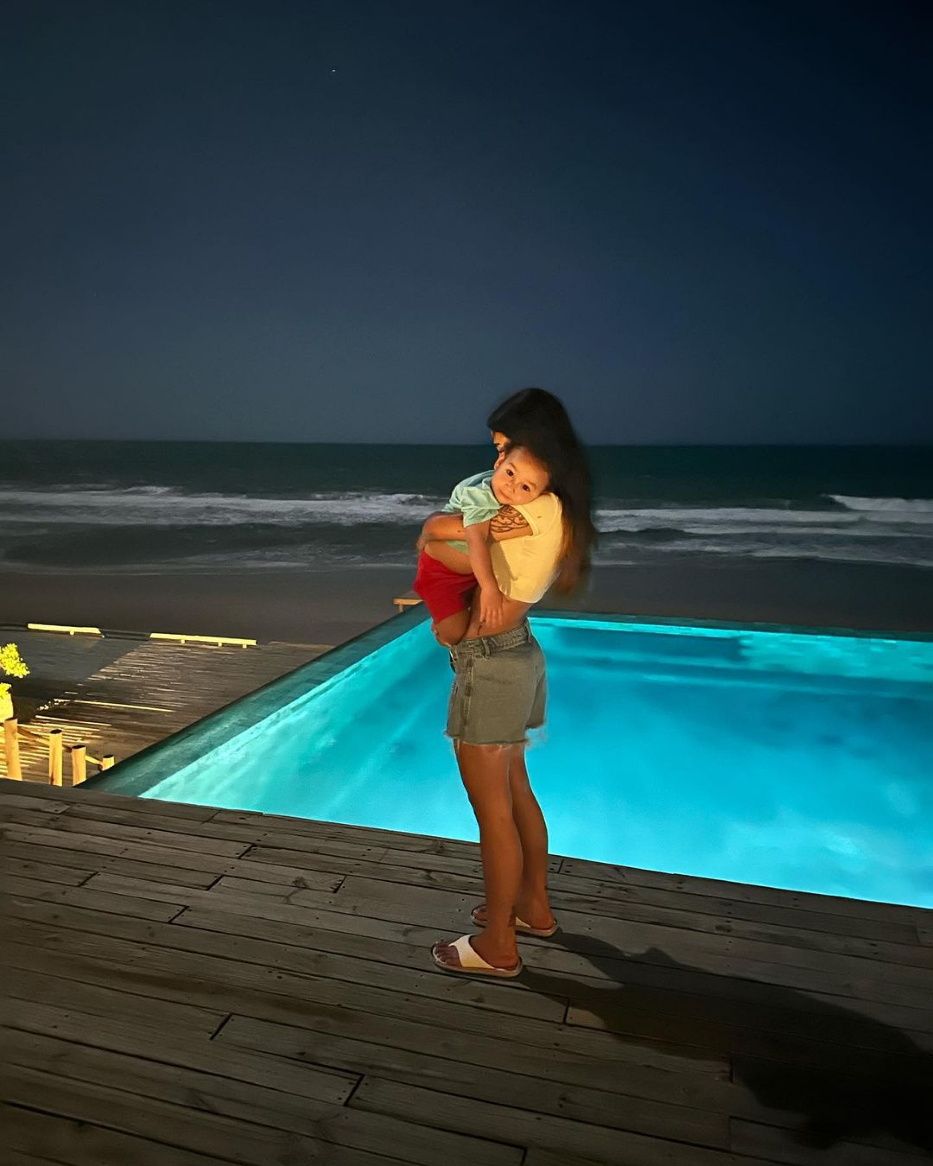 Bianca Andrade e o filho, Cris - Reprodução