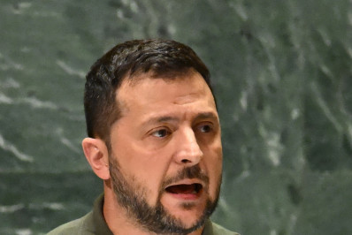 Na Argentina para a posse de Milei, Zelensky busca apoio de emergentes à Ucrânia