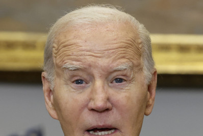 Ajuda financeira dos EUA à Ucrânia 'não pode esperar', alerta Biden