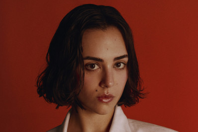 Lara, filha de Faustão, fala sobre primeiro álbum: 'Não é biográfico'