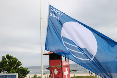 Sustentabilidade: bandeira azul é hasteada na Praia de Itaúna