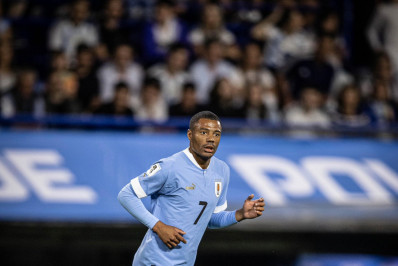 Flamengo admite pagar multa à vista para contar com De La Cruz em 2024