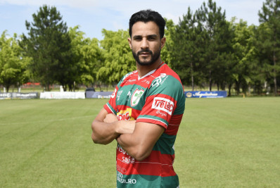 Santos negocia com ex-atacante de Flamengo e Fluminense