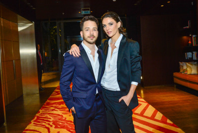 Junior Lima e Monica Benini comemoram 10 anos de casados