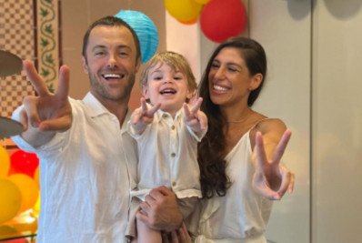 Famosos reagem a primeira aparição de Kayky Brito com a família após acidente grave