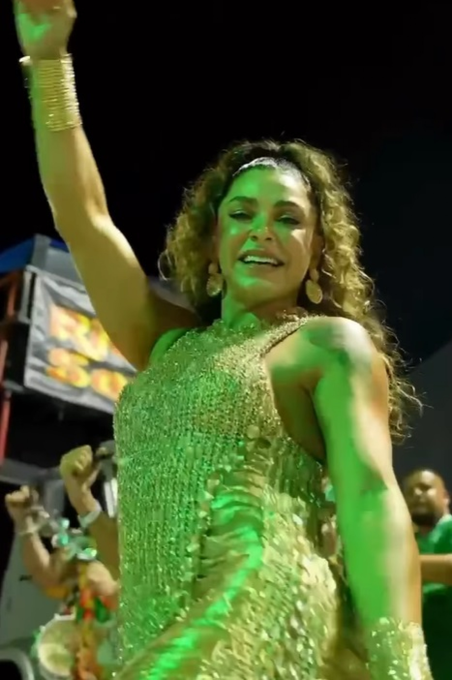 Rainha de Bateria da Mocidade, Fabíola de Andrade fala sobre vídeo íntimo  vazado | O Dia na Folia | O Dia