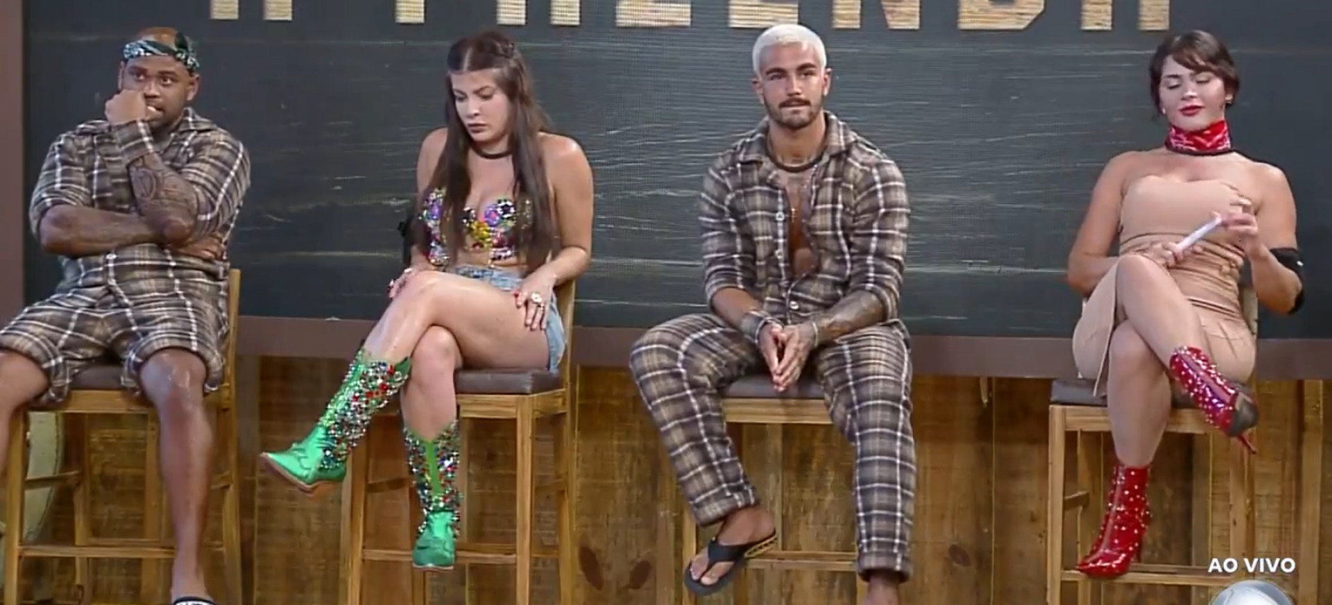 Cezar Black, Jaquelline Grohalski, Nadja Pessoa e Yuri Meirelles estão na roça - Reprodução de vídeo / Record TV