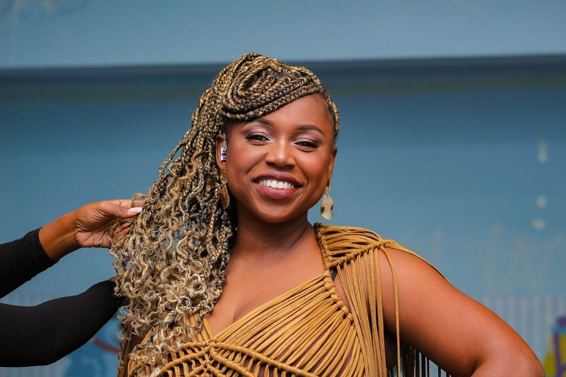 A atriz Letícia Soares é conhecida por seus trabalhos no teatro musical - Reprodução/Instagram/Esther Rosa