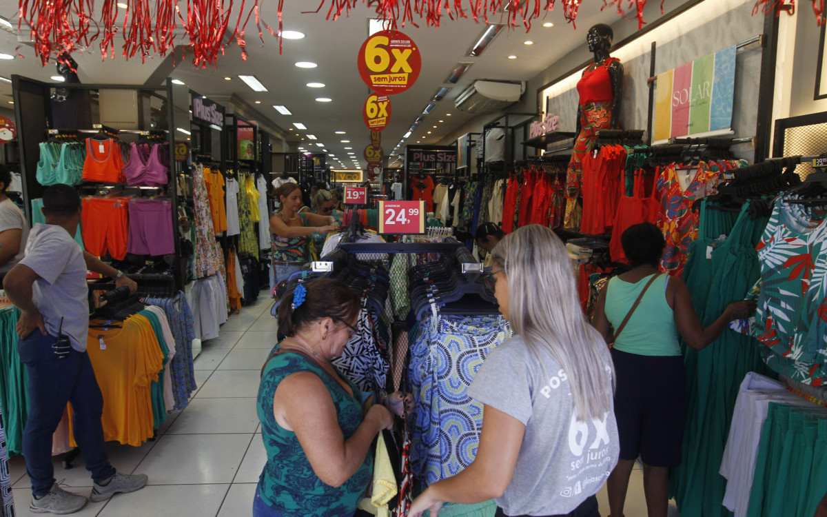  Movimentação comércio em Madureira - Reginaldo Pimenta / Agencia O Dia