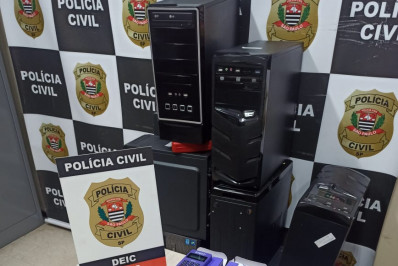 Polícia paulista prende 24 em um 'call center do golpe'