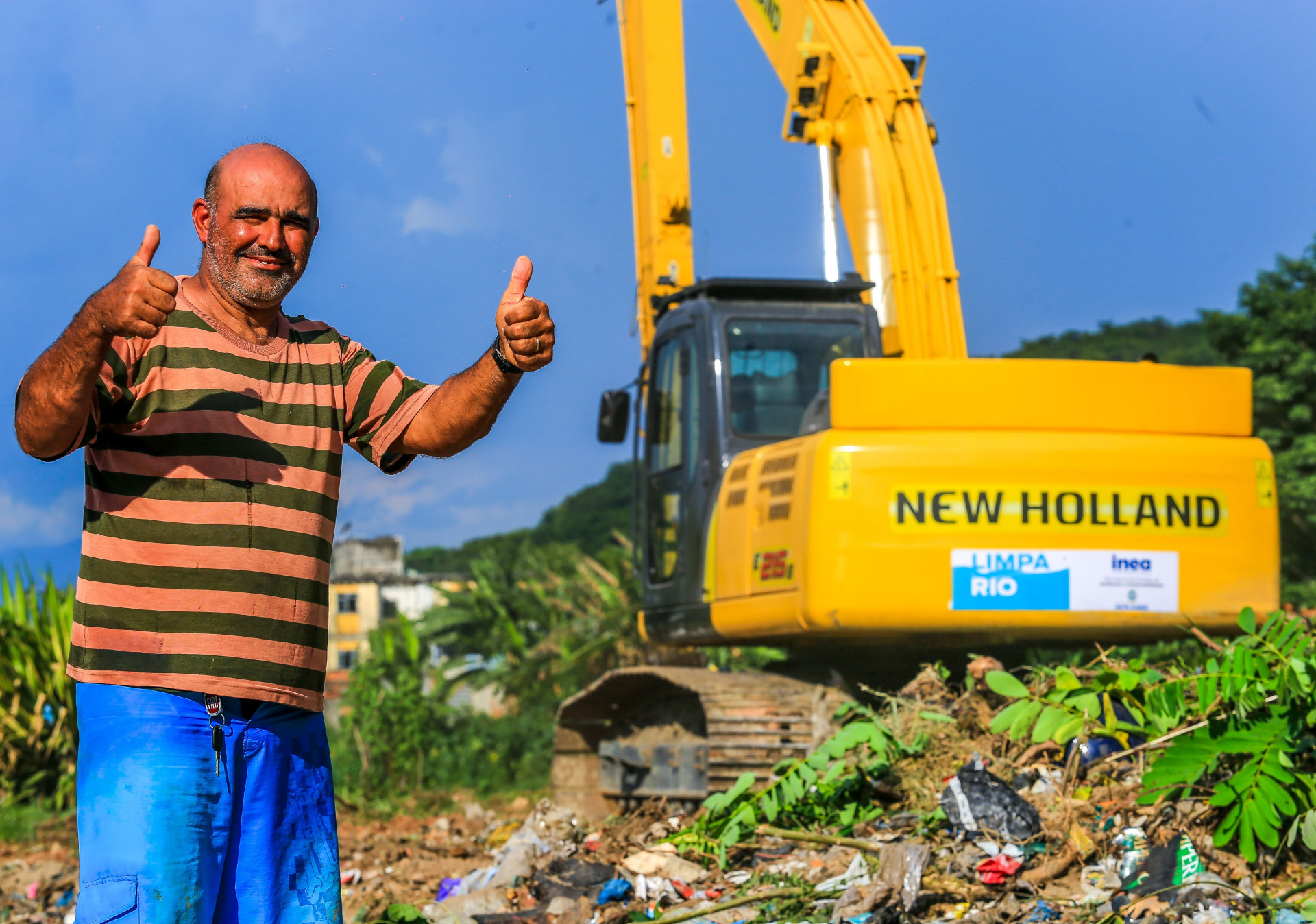 O eletricista Eduardo Morais destacou que a limpeza vai prevenir enchentes e inunda&ccedil;&otilde;es na regi&atilde;o - Rafael Barreto / PMBR