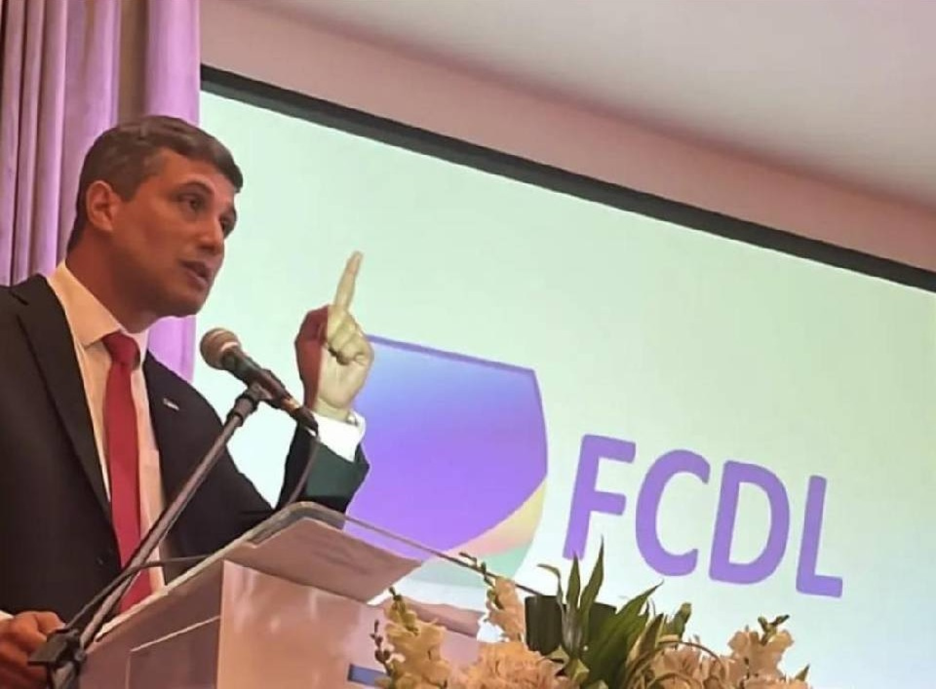 Fabiano Gon&ccedil;alves, presidente da Federa&ccedil;&atilde;o da C&acirc;mara dos Dirigentes Lojistas do Rio de Janeiro - Divuga&ccedil;&atilde;o