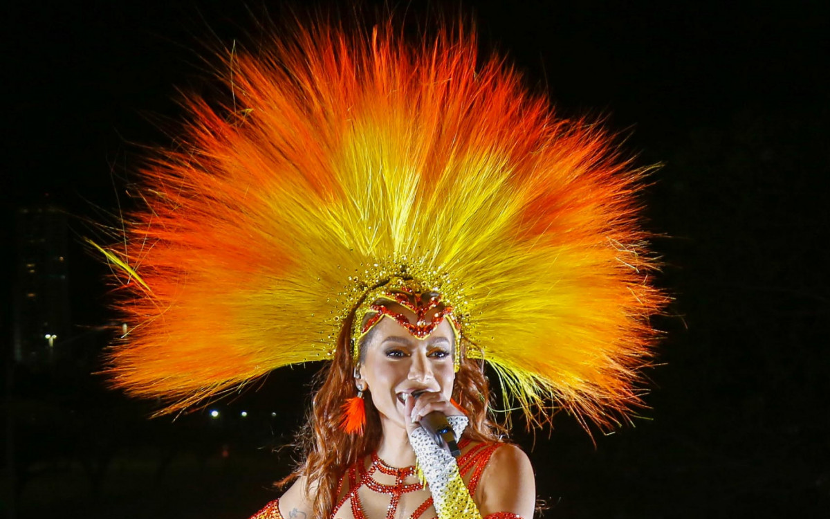 Anitta se apresenta no Carnatal - Paulo Tauil/AgNews
