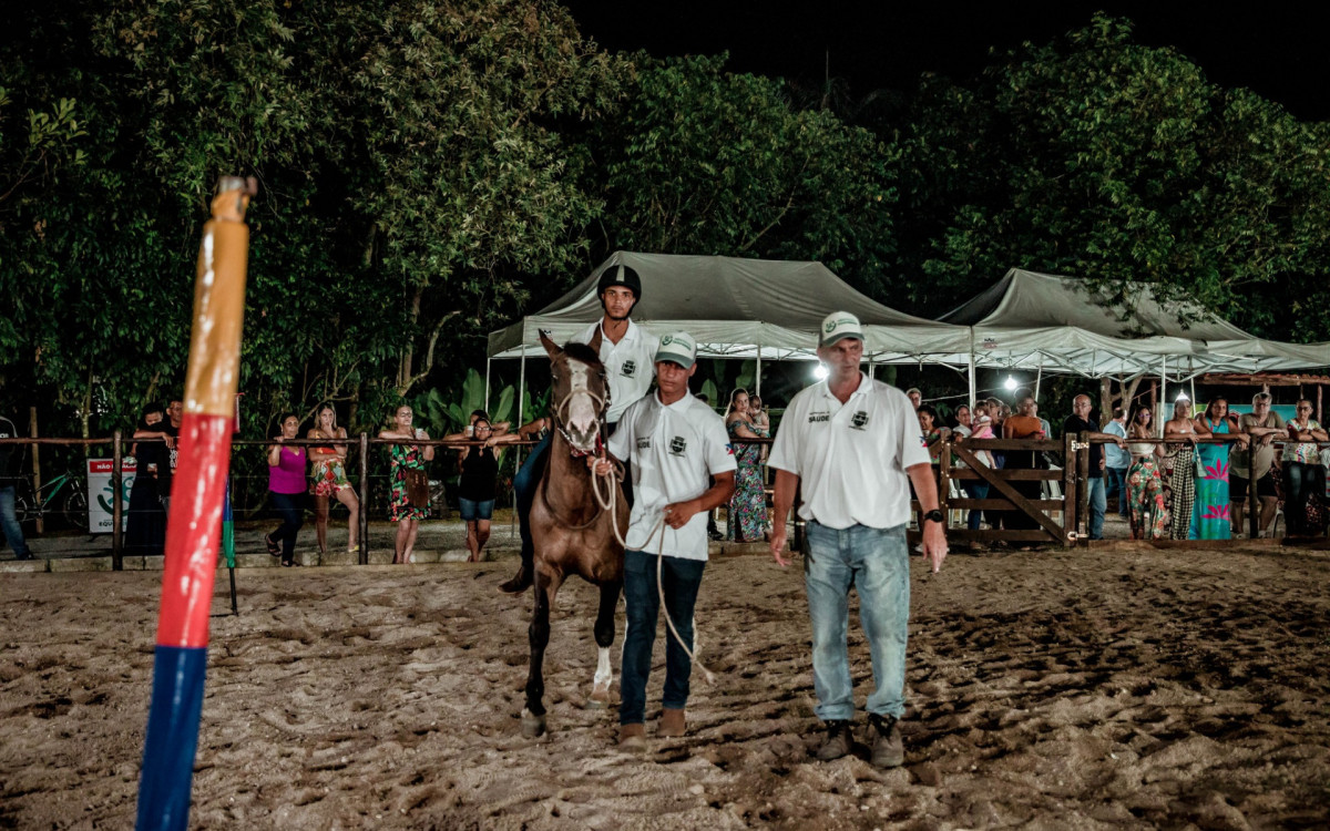 O Centro de Equoterapia Infantil de Guapimirim fica no bairro Cotia