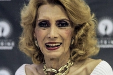 Amigos e fãs promovem 'vaquinha' e evento para ajudar Camille K, estrela do filme 'Divinas Divas'