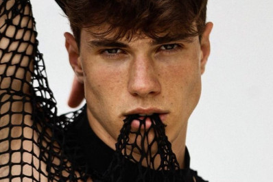 Modelo considerado 'o mais bonito da Itália' abandona carreira para virar padre