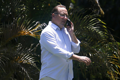 Textor, do Botafogo, critica a arbitragem e manda mensagem para a CBF