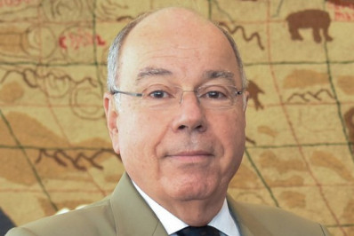 Camareira denuncia ministro das Relações Exteriores por injúria racial