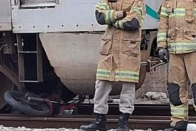 Motociclista é atropelado por trem em ramal de Belford Roxo