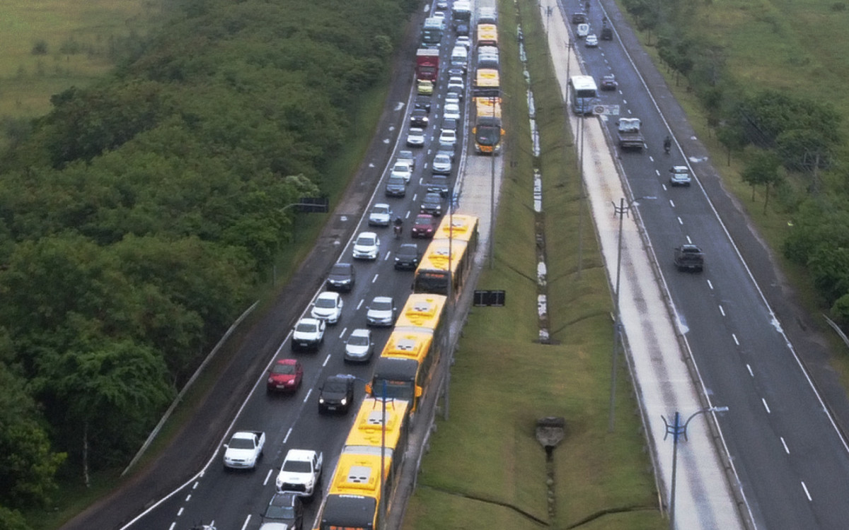 Nova frota de ônibus articulados - Fábio Motta