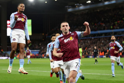 Aston Villa vence o Arsenal e tira rival da liderança da Premier League