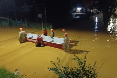 Governo do estado mobiliza equipes para Angra dos Reis, atingida por fortes chuvas