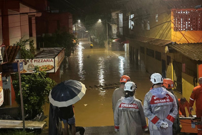 Angra dos Reis decreta situação de emergência após chuvas que deixaram mortos e desabrigados