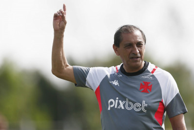 Com mais dinheiro para contratações, Vasco tem lição de 2023 para aprender