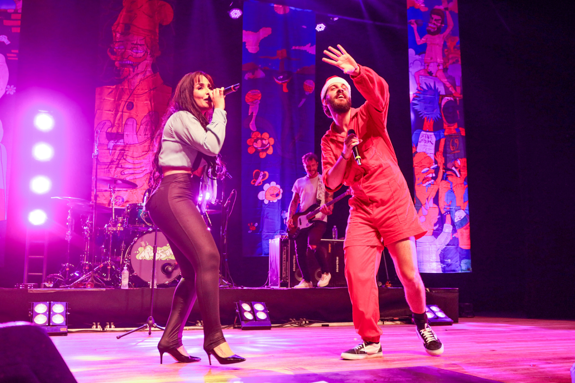 Perlla participa de show de Diogo Defante - Santiago de Andrade / Agnews