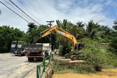 Trabalhos seguem em Angra dos Reis após fortes chuvas