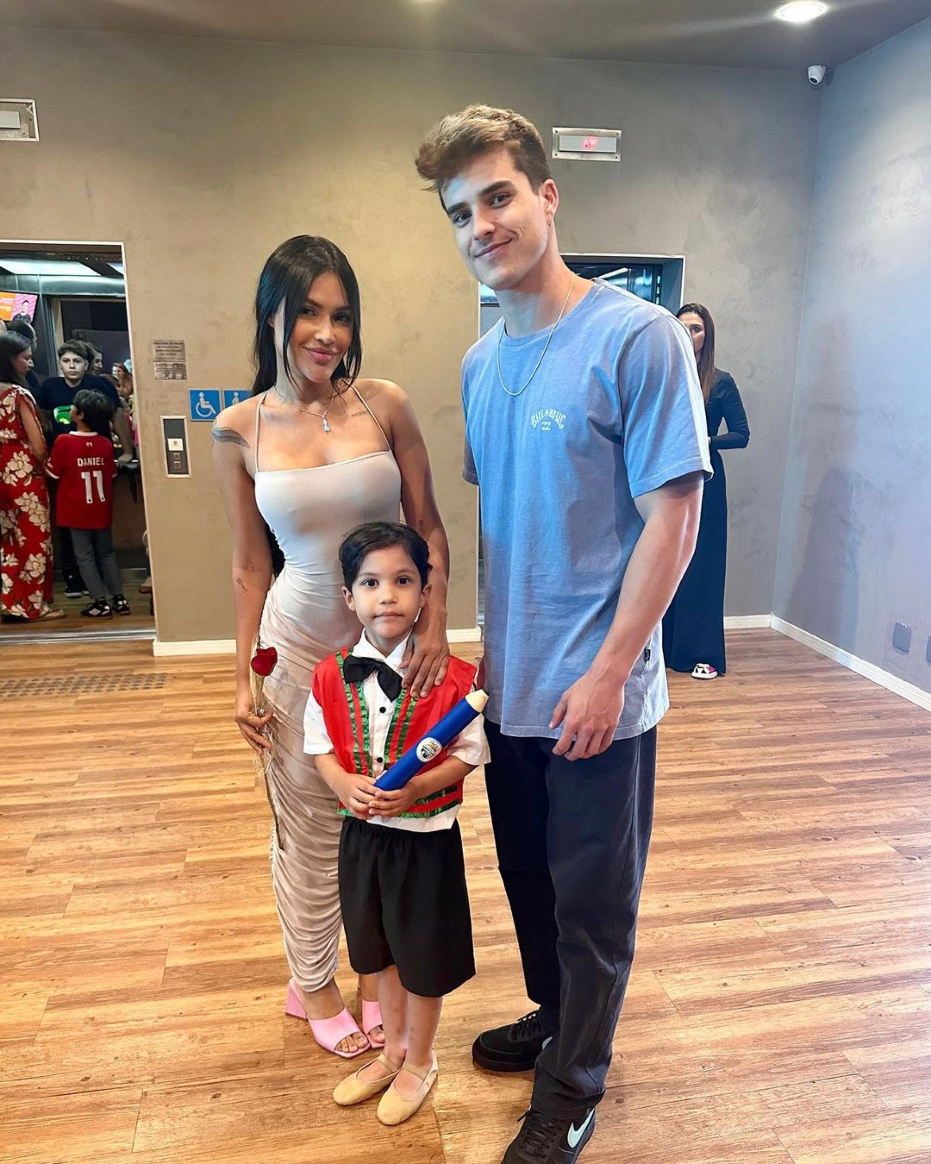 Ex-namorado de Flay prestigia formatura do filho dela
 - Reprodução / Instagram 