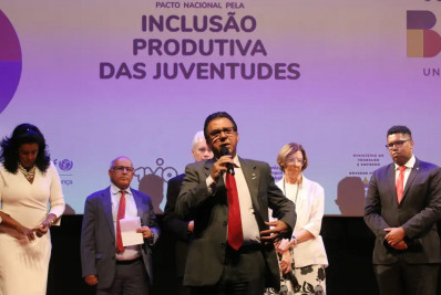 Ministro do Trabalho cobra empresas para melhorarem média salarial