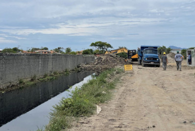 Secretária de Governo de Araruama realiza vistoria de três obras do município
