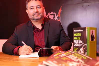 Alexandre Mattos comemora acerto com o Vasco: 'Construir uma trajetória vitoriosa'