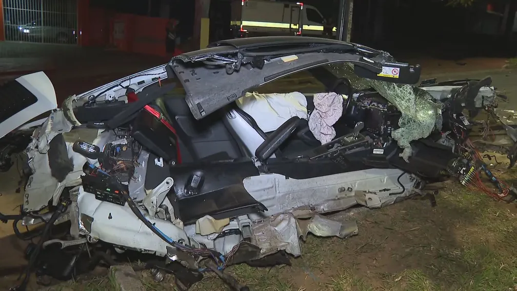 Passageiro morre em acidente com Porsche que estava mais de 200 km/h; Vídeo - Reprodução TV Globo