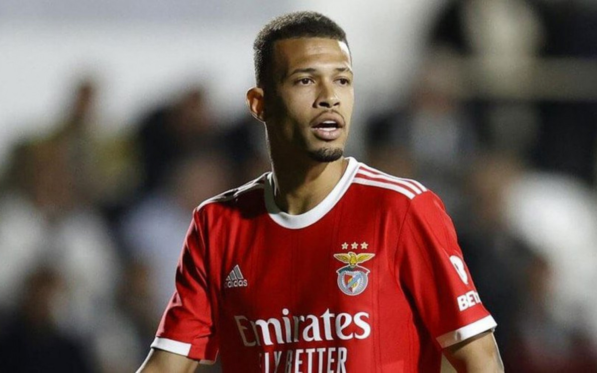 Zagueiro do Benfica, João Victor tá de olho na volta ao Brasil