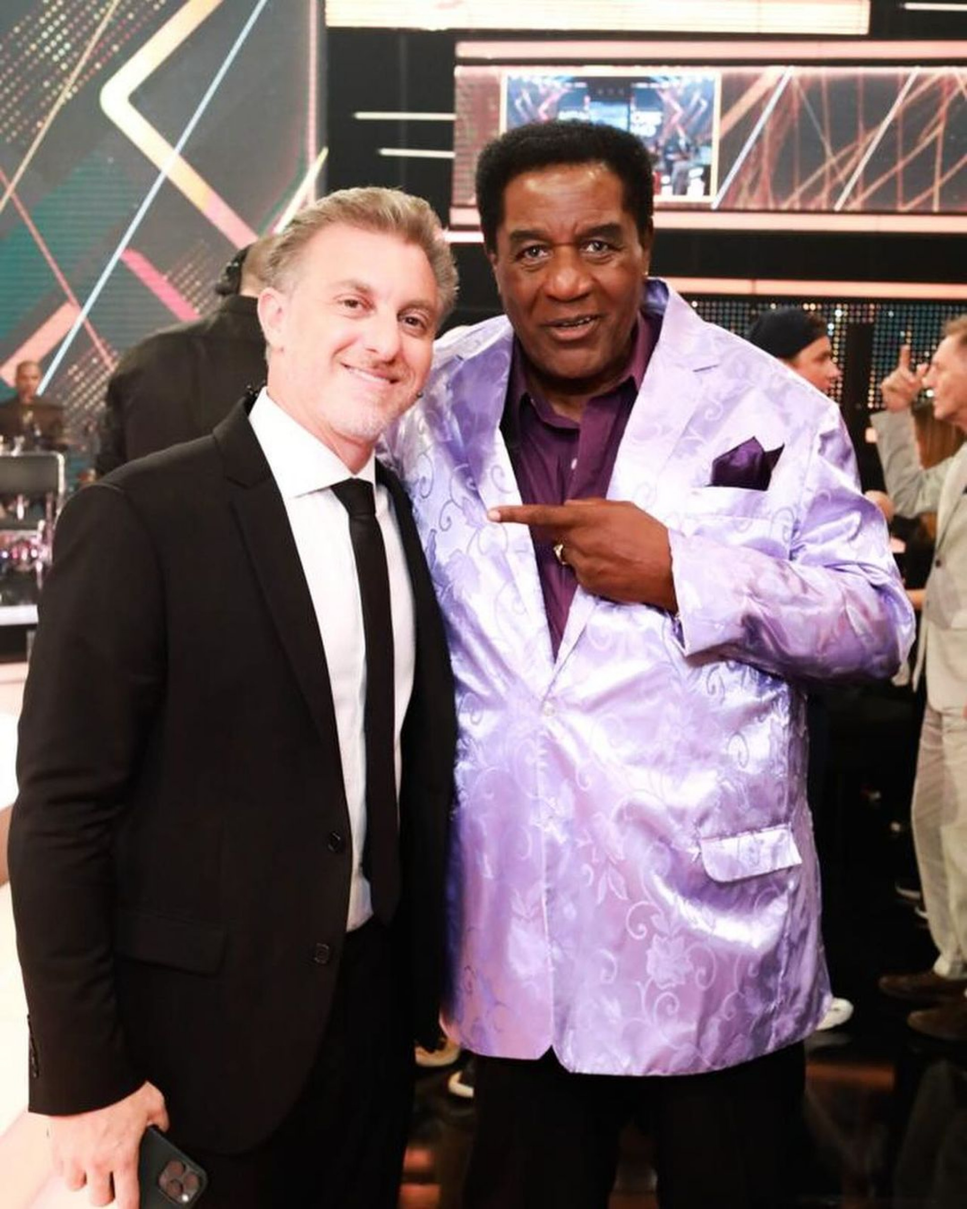 Luciano Huck e Tony Tornado - Reprodução Internet