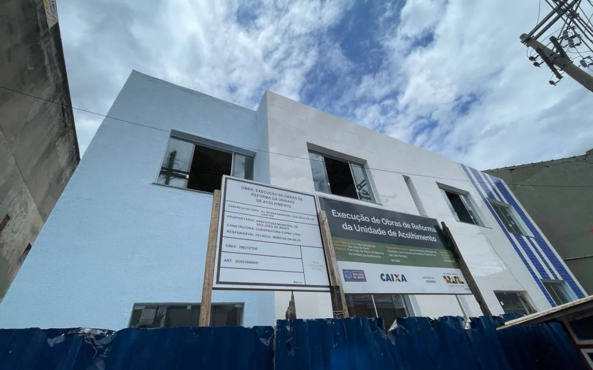 Obra de construção da Casa de Passagem, no Centro de São João de Meriti