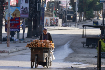Cisjordânia sofre golpe na economia após Israel cancelar permissões de trabalho