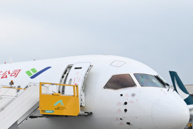 China exibe em Hong Kong seu novo avião C919 de fabricação local