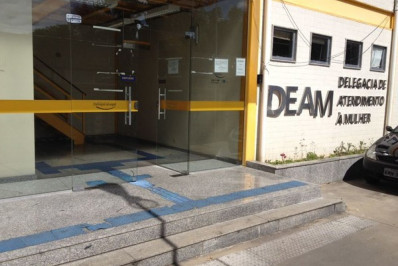 Homem é preso em flagrante após agredir companheira em Cabo Frio