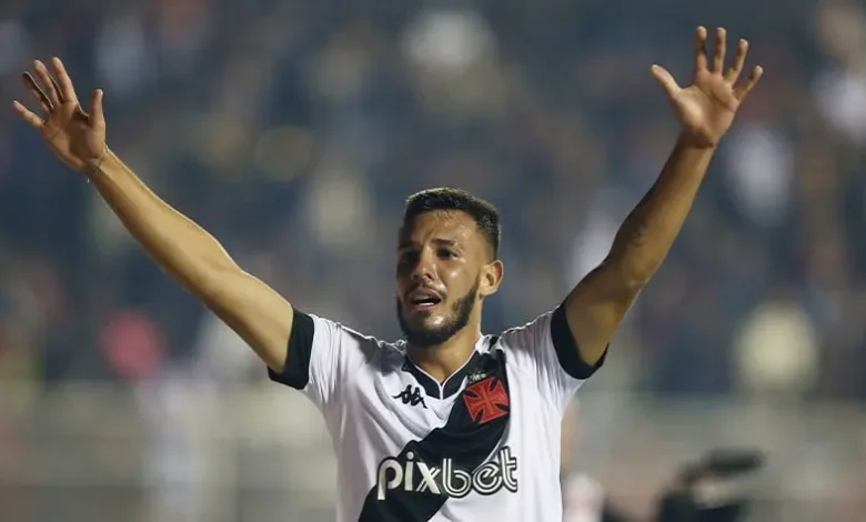 Vasco encaminha empréstimo de Zé Vitor