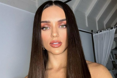 Para arrasar no Natal! Confira o passo a passo de uma maquiagem linda e simples