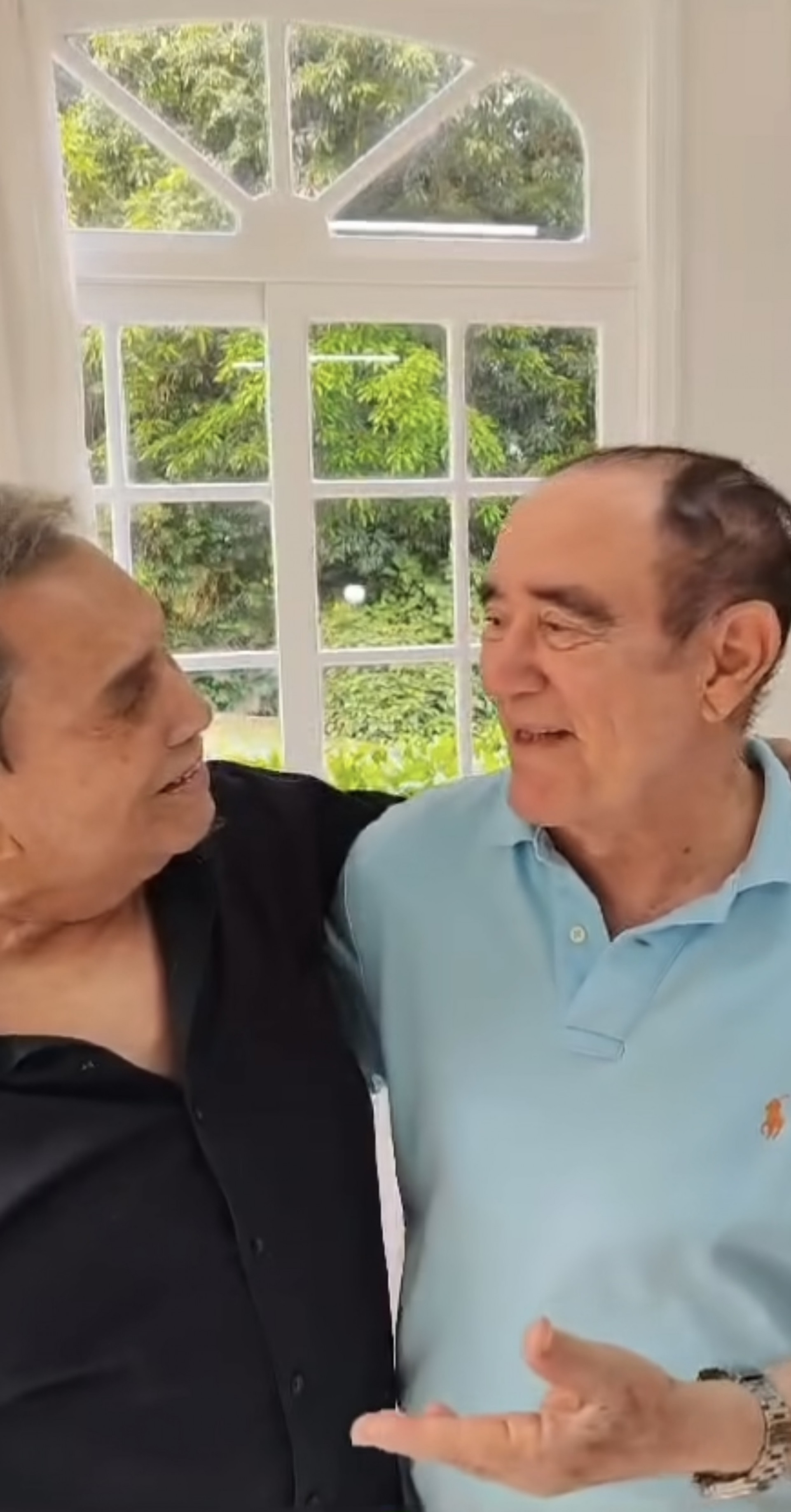 Dedé Santana e Renato Aragão se encontram - Reprodução