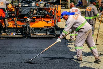 Prefeitura de Belford Roxo avança com pavimentação de ruas no Shangrilá e Barro Vermelho
