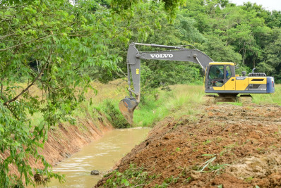 Rio Piá, em Bulhões, recebe ação do projeto 