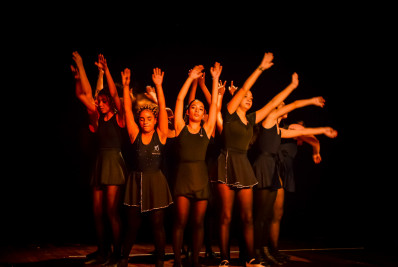 Queimados promove espetáculo de dança com alunos da Vila Olímpica