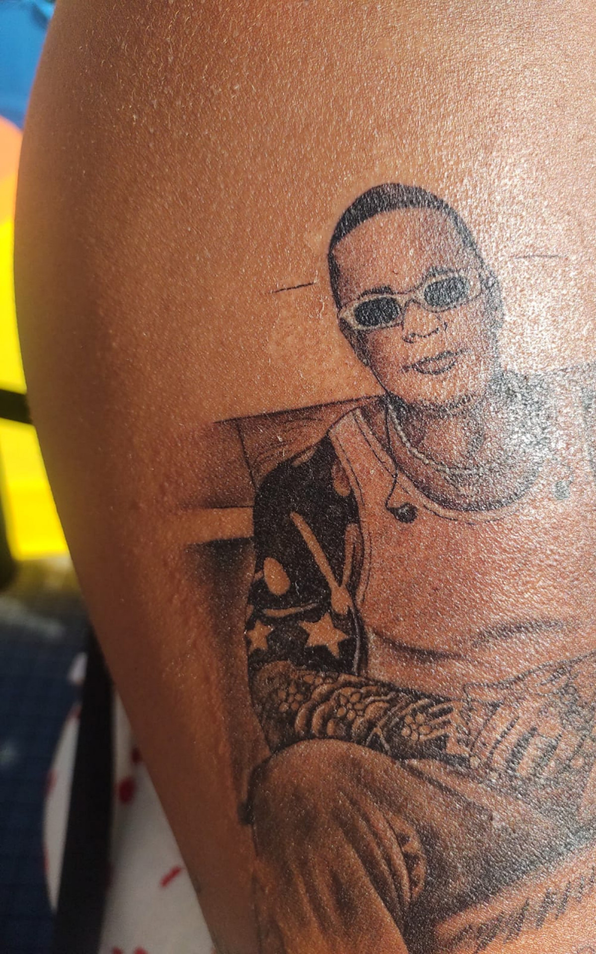 Juliana Jesus mostra tatuagem em homenagem a Léo Santana - Marcela Ribeiro/Agência O DIA
