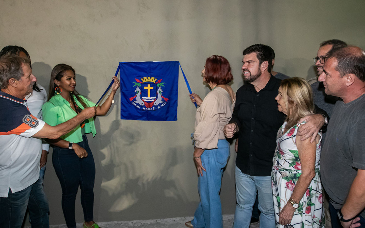 O projeto conta com posto de Guarda Vidas, quiosque, brinquedos infantis, espaço de convivência e acesso à praia do Bar do Coco