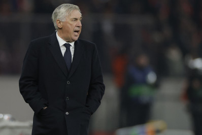 Ancelotti rebate críticas de Xavi e presidente do Barcelona sobre Real Madrid TV: 'Não vou baixar o nível'